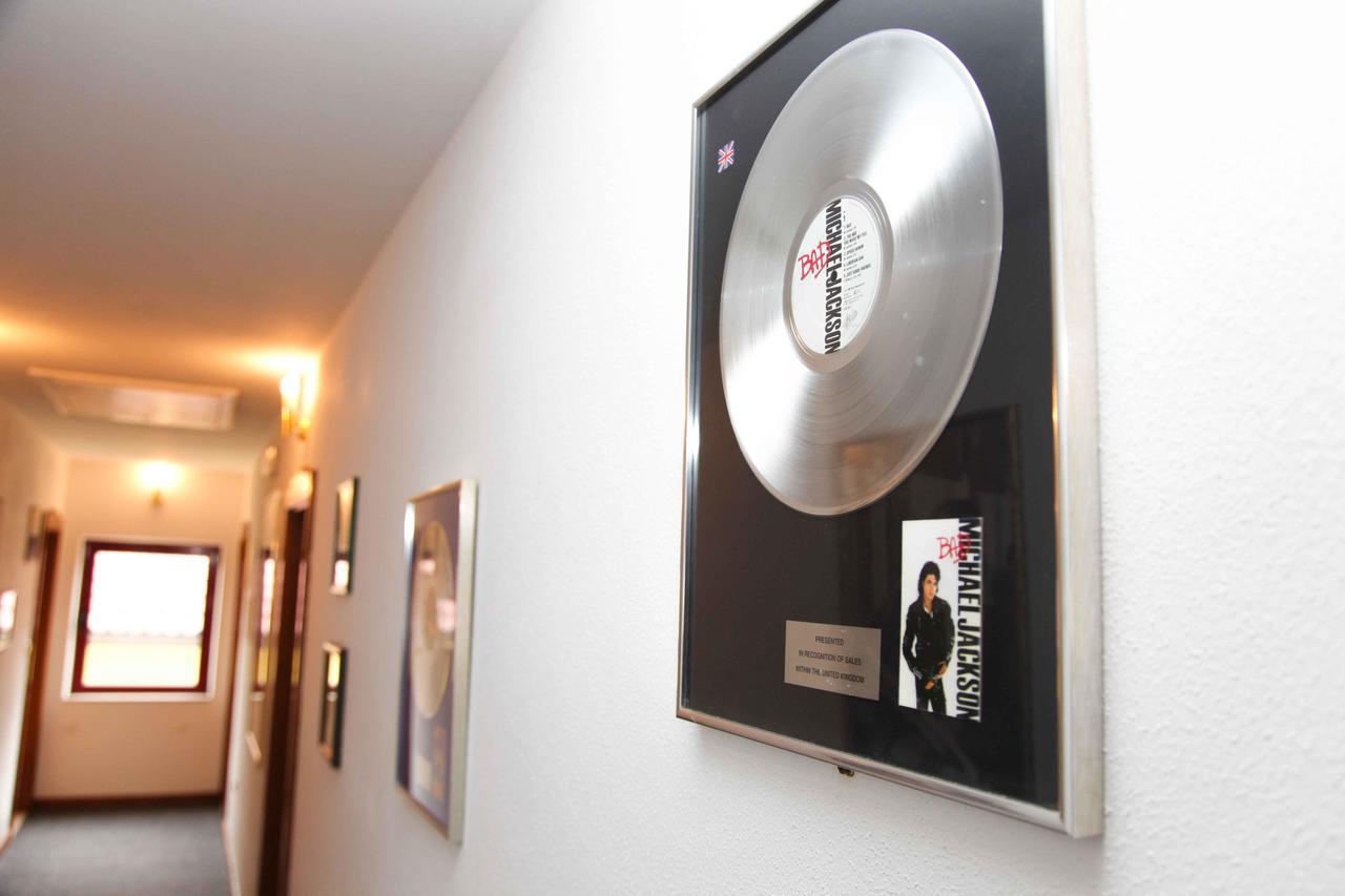 Hard Rock Rooms For Two ลิฟโน ภายนอก รูปภาพ