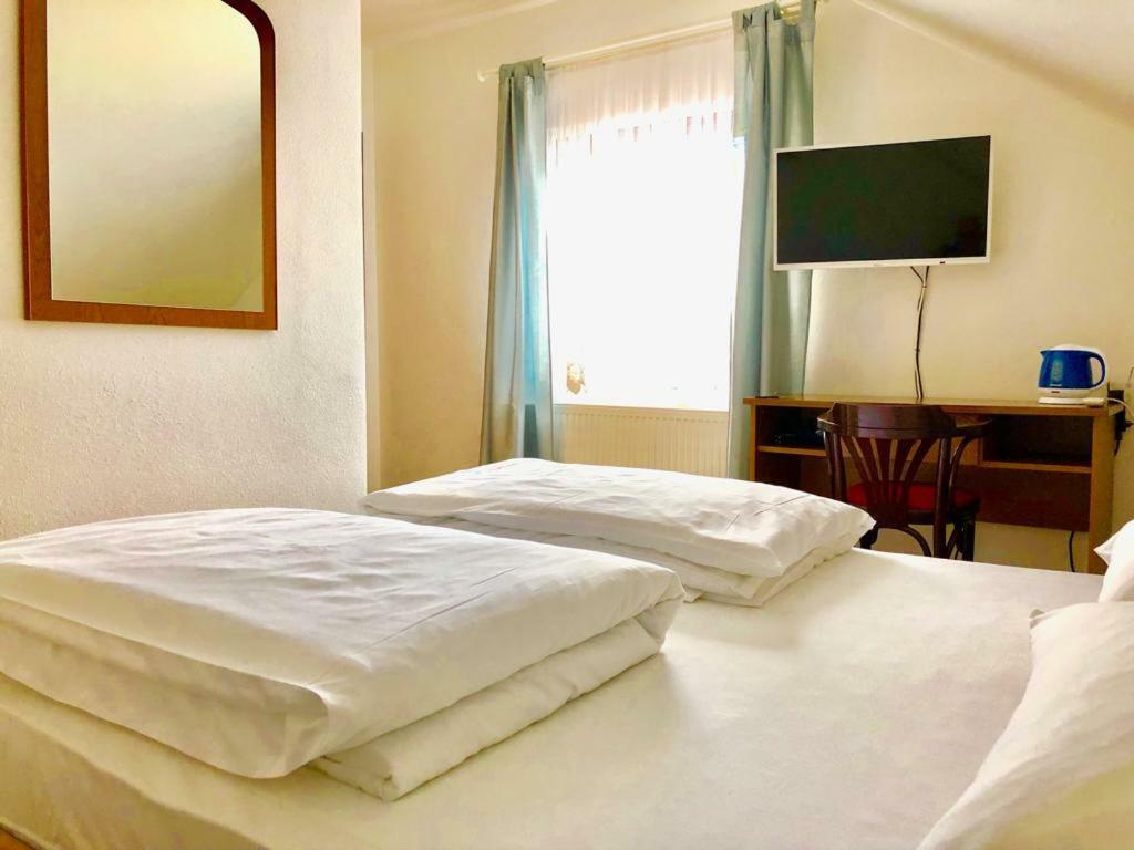 Hard Rock Rooms For Two ลิฟโน ภายนอก รูปภาพ